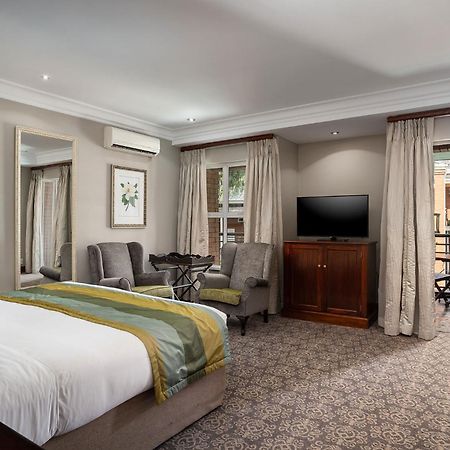 Premier Hotel Falstaff Йоханнесбург Экстерьер фото